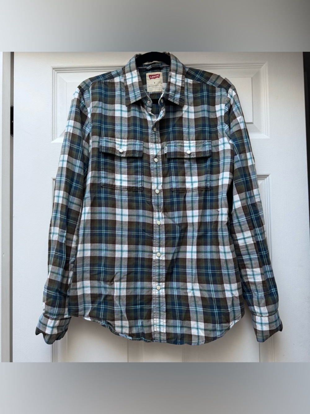Levi's Men's Classic Western Plaid Shirt, size Medium